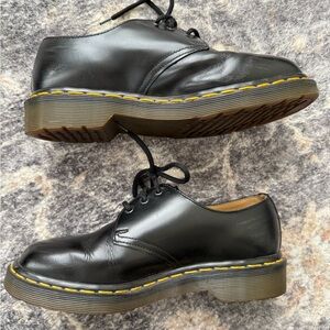 Vintage Dr. Martens Black Oxfords w/ Yellow Stitching - UK 5 - Made in England